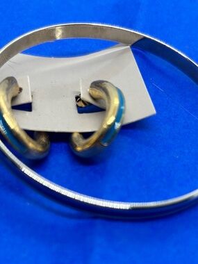 Avon Vintage Classic Gold Hoop Earrings with Matching Gold Bangle